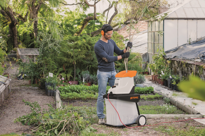 Broyeur de végétaux STIHL GHE 135 L 